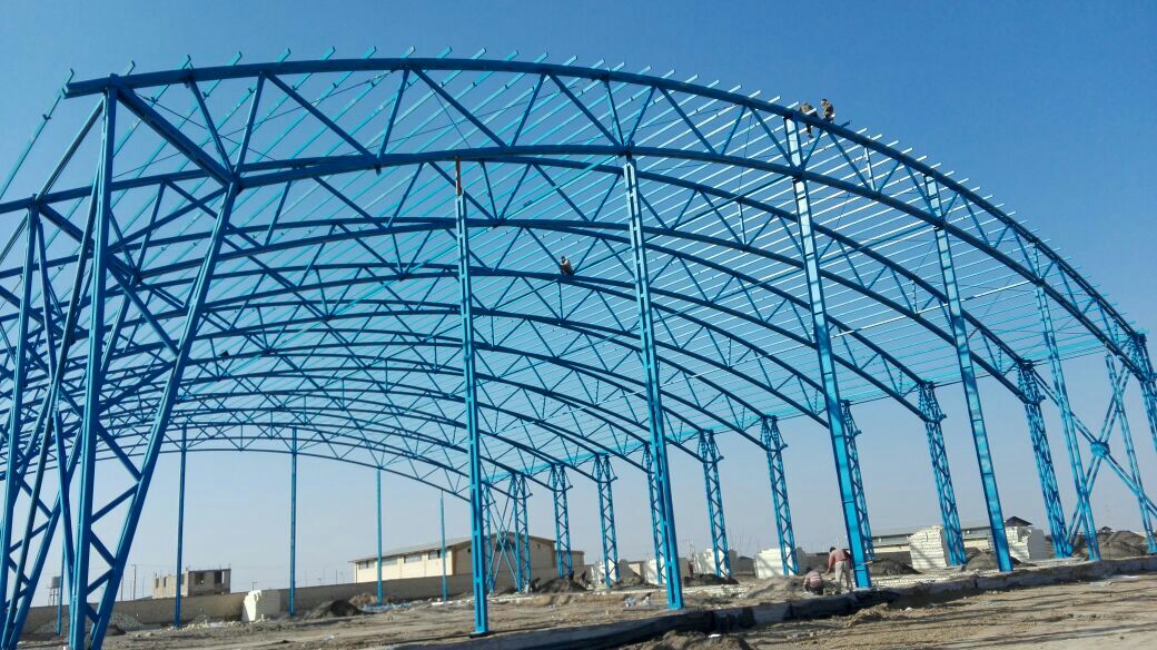 سوله خرپایی یا ساندویچ پنل: ۷ تفاوت کلیدی + مزایا و معایب 4 سوله چیست؟مقایسه سوله های سبک،خرپایی،دهانه عریض